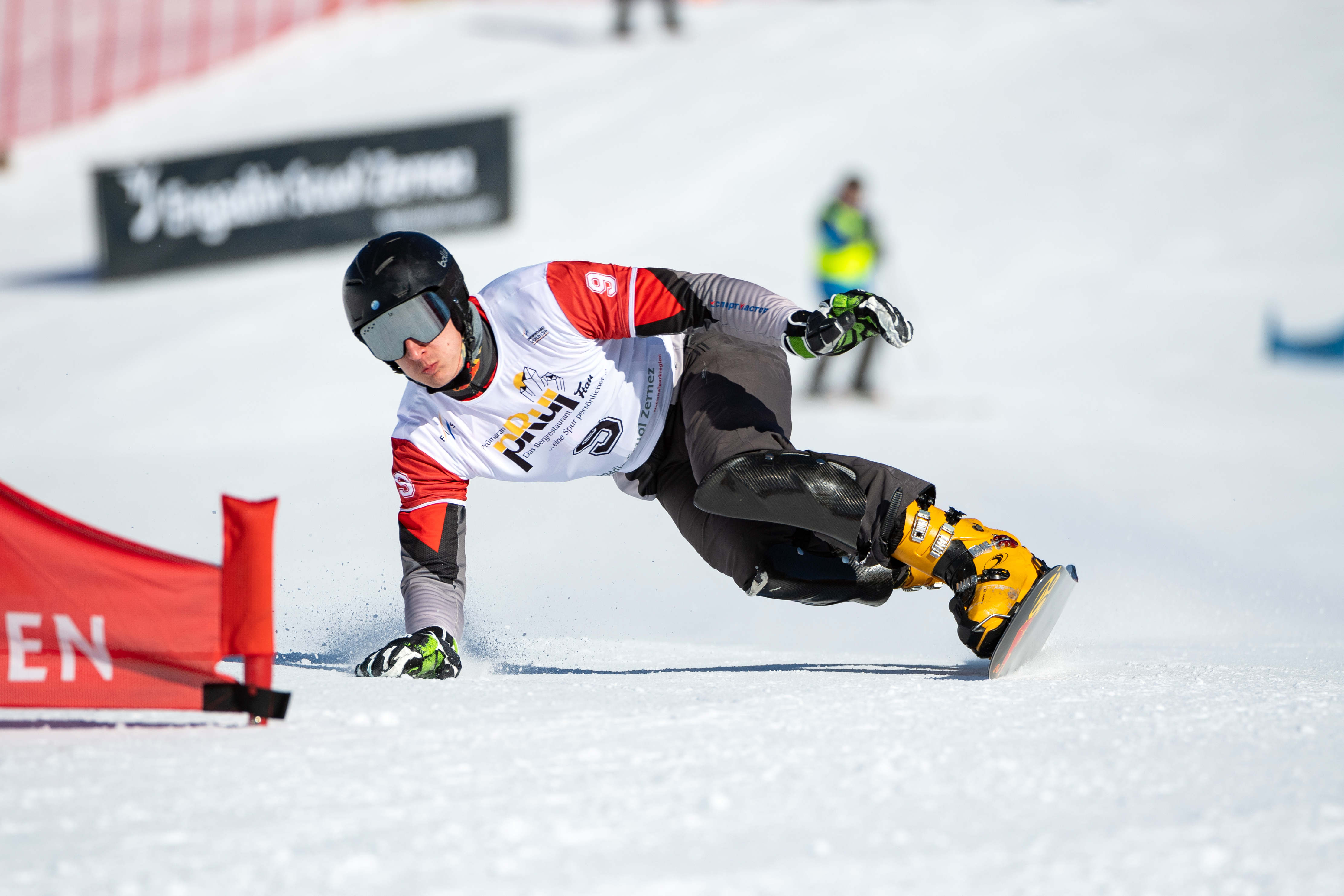 FIS Snowboard World Cup - Scuol SUI - PGS - SOBOLEV Andrey RUS © Miha Matavz/FIS
